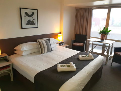 Nightcap At Hotel Victor - Grafton Accommodation 7
