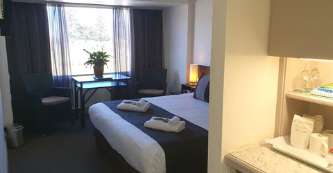 Nightcap At Hotel Victor - Grafton Accommodation 1