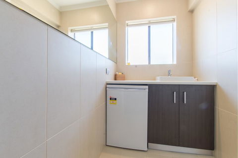 Mick O\'Sheas - Grafton Accommodation 27