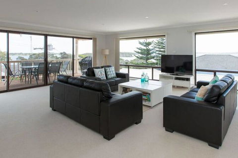 Bimbadeen - Grafton Accommodation 2