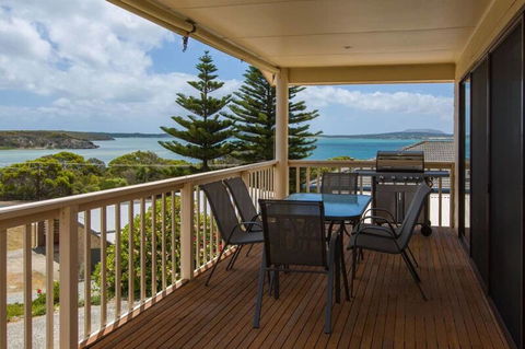 Bimbadeen - Grafton Accommodation 1
