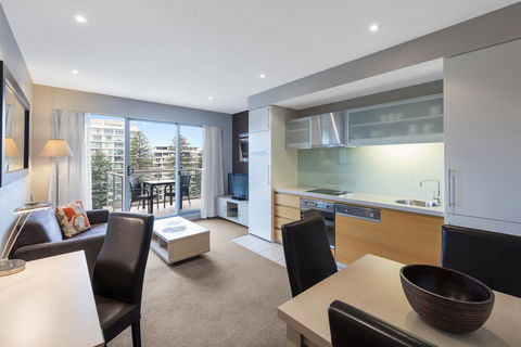 Apartments @ 16 Holdfast - Grafton Accommodation 5