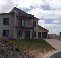 Relax On Par - Grafton Accommodation