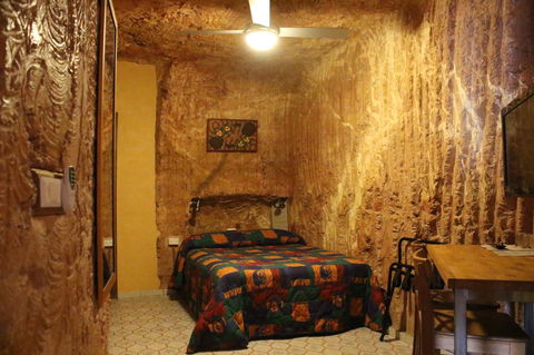 The Underground Motel - Grafton Accommodation 5