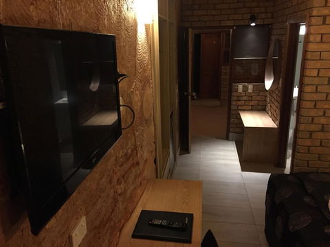 The Lookout Cave Underground Motel - Grafton Accommodation 26