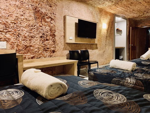 The Lookout Cave Underground Motel - Grafton Accommodation 3