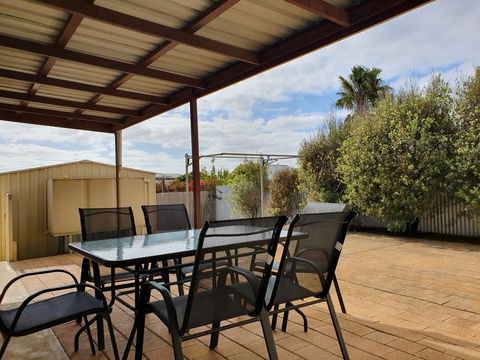 Super Central Location - Grafton Accommodation 11