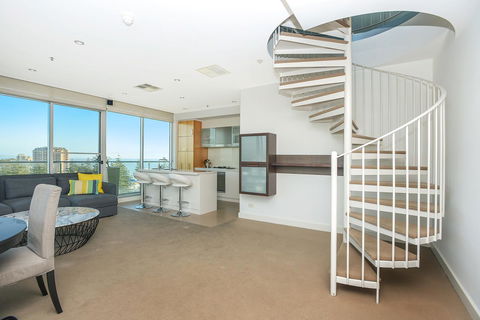 Glenelg Skyline Penthouse - Grafton Accommodation 18