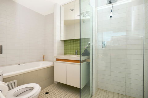 Glenelg Skyline Penthouse - Grafton Accommodation 42