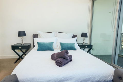 Glenelg Skyline Penthouse - Grafton Accommodation 20