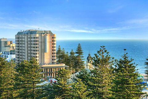 Glenelg Skyline Penthouse - Grafton Accommodation 37