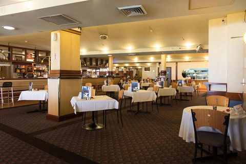 Grand Tasman Hotel - Grafton Accommodation 1
