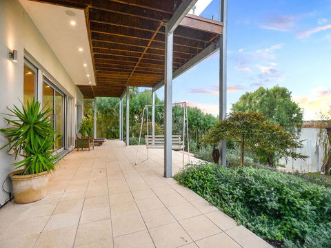 Muse On The Murray - Grafton Accommodation 31