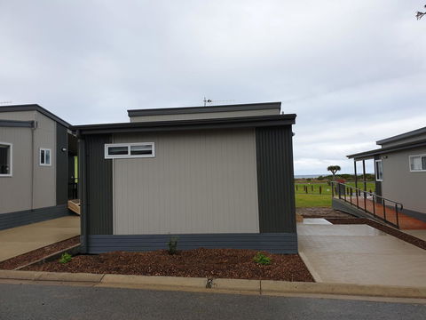 NRMA Victor Harbor Beachfront Holiday Park - Grafton Accommodation 11