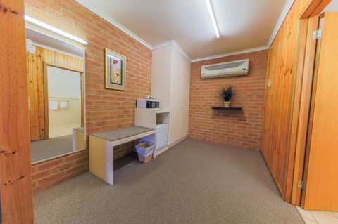 Country Roads Motor Inn Naracoorte - Grafton Accommodation 5