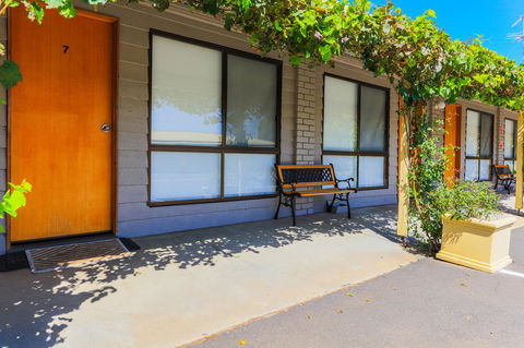 Country Roads Motor Inn Naracoorte - Grafton Accommodation 24