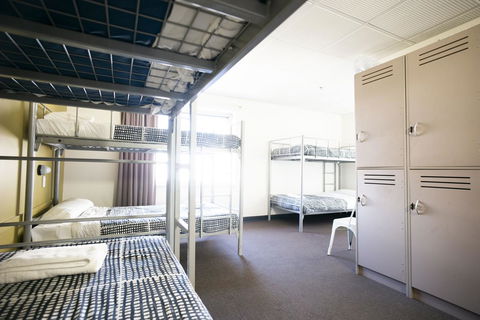YHA Adelaide Central - Grafton Accommodation 23