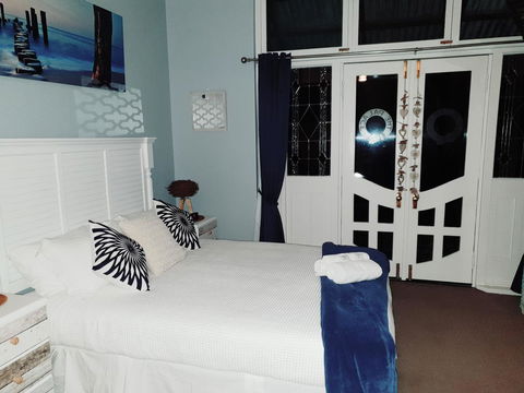 Court House - Studio - Grafton Accommodation 4