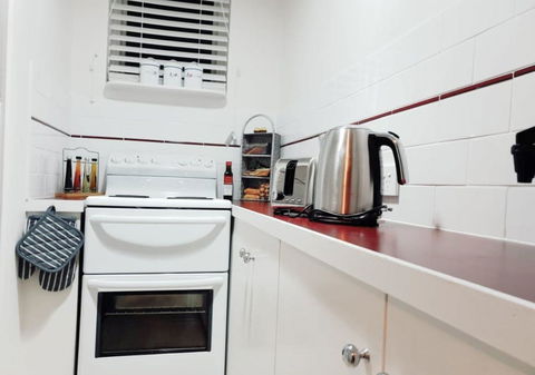 Court House - Studio - Grafton Accommodation 2