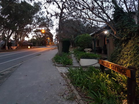 Possum Cottage - Grafton Accommodation 12