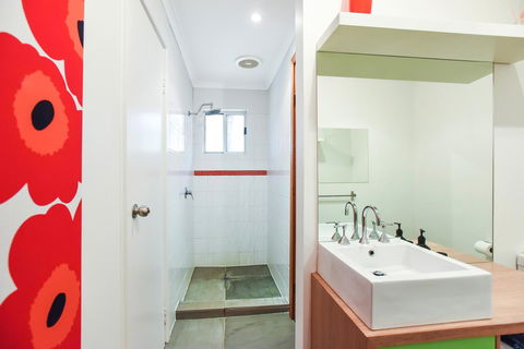 Red Door - Grafton Accommodation 11