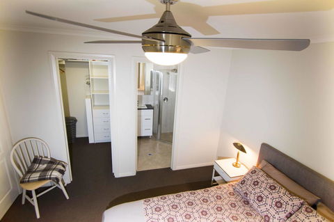 Brock's Base - Grafton Accommodation 10