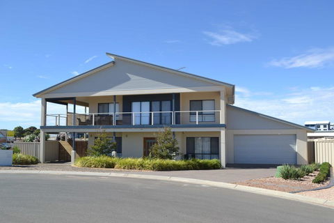 Gizmos Retreat - Grafton Accommodation 0