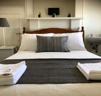 Cornwall Hotel - Grafton Accommodation