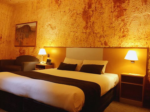 Desert Cave Hotel - Grafton Accommodation 37