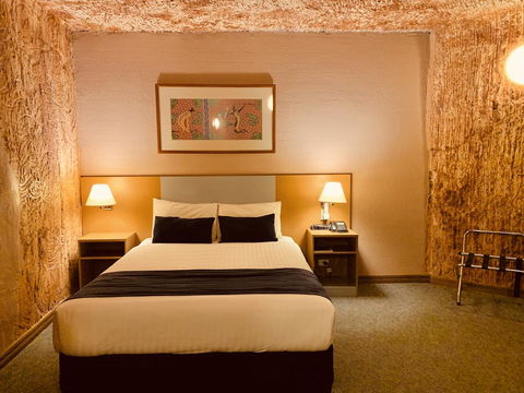 Desert Cave Hotel - Grafton Accommodation 10
