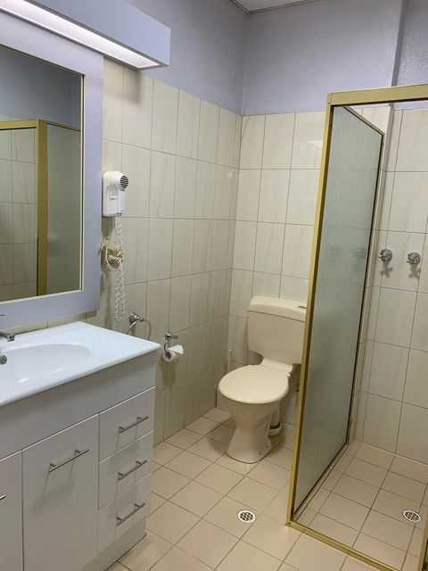 Desert Cave Hotel - Grafton Accommodation 31