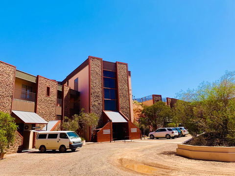 Desert Cave Hotel - Grafton Accommodation 28