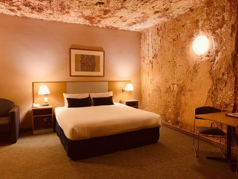 Desert Cave Hotel - Grafton Accommodation 17