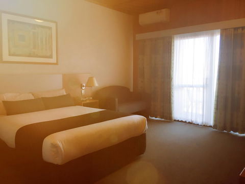 Desert Cave Hotel - Grafton Accommodation 42