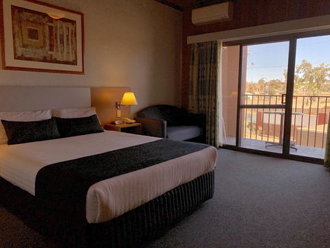 Desert Cave Hotel - Grafton Accommodation 20
