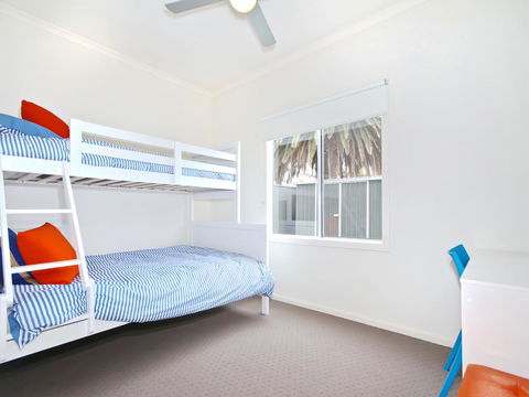 Seas The Day - Grafton Accommodation 13