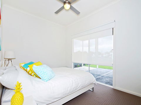 Seas The Day - Grafton Accommodation 12