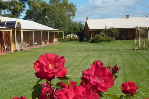 Coonawarra Place Motor Inn - Grafton Accommodation 0