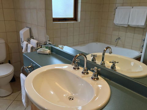 Coonawarra Place Motor Inn - Grafton Accommodation 44