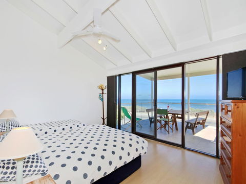 Pearl By The Sea - Grafton Accommodation 7