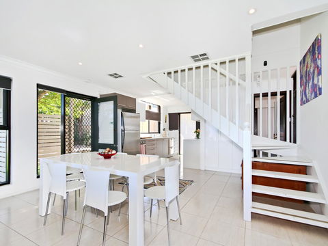 Pearl By The Sea - Grafton Accommodation 2