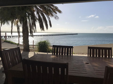 Beachside & Jetty View Apartment 6 - Captain\'s Apt - Grafton Accommodation 0