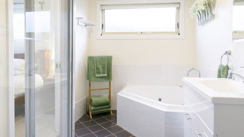 One Tree Bed And Breakfast - Grafton Accommodation 9