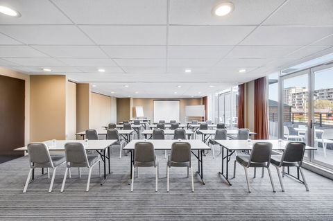 Adina Apartment Hotel Wollongong - Grafton Accommodation 27