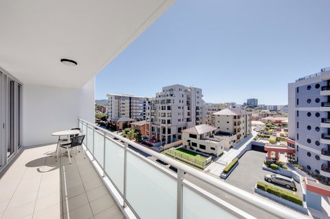 Adina Apartment Hotel Wollongong - Grafton Accommodation 2