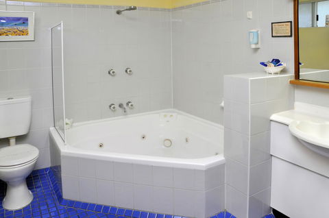 Aston Motel Yamba - Grafton Accommodation 8