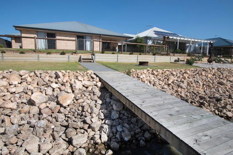 Waterfront On Jefferson, At Wellington Marina, SA - Grafton Accommodation 19