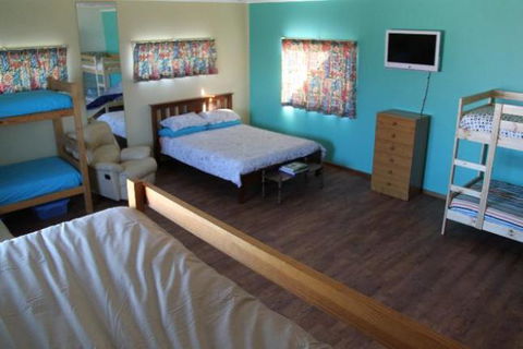 LAS ARENAS - The Sands - BEACH HOUSE - Grafton Accommodation 5