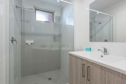 Jurien Bay Motel Apartments - Grafton Accommodation 11