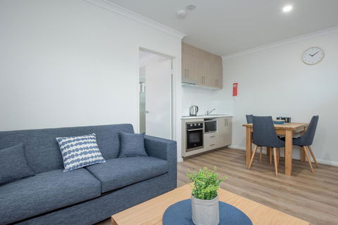 Jurien Bay Motel Apartments - Grafton Accommodation 6
